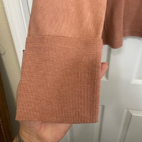 Mono B Peachy Top - Picture 4 of 5